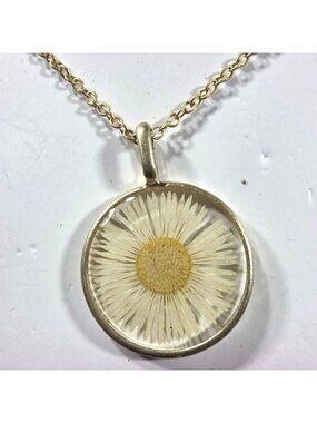 Pressed Daisy Pendant Necklace Gold-Tone floral boho cottage Womens Jewelry